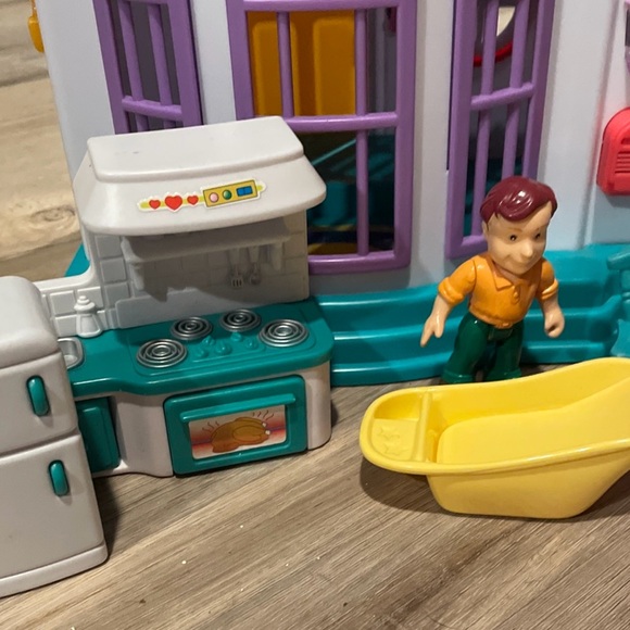 Keenway My Happy Family Doll House with accessories & sounds! - Picture 3 of 6